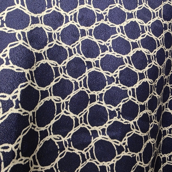 Blue and White Geometric Print Women's Top - Picture 4 of 5